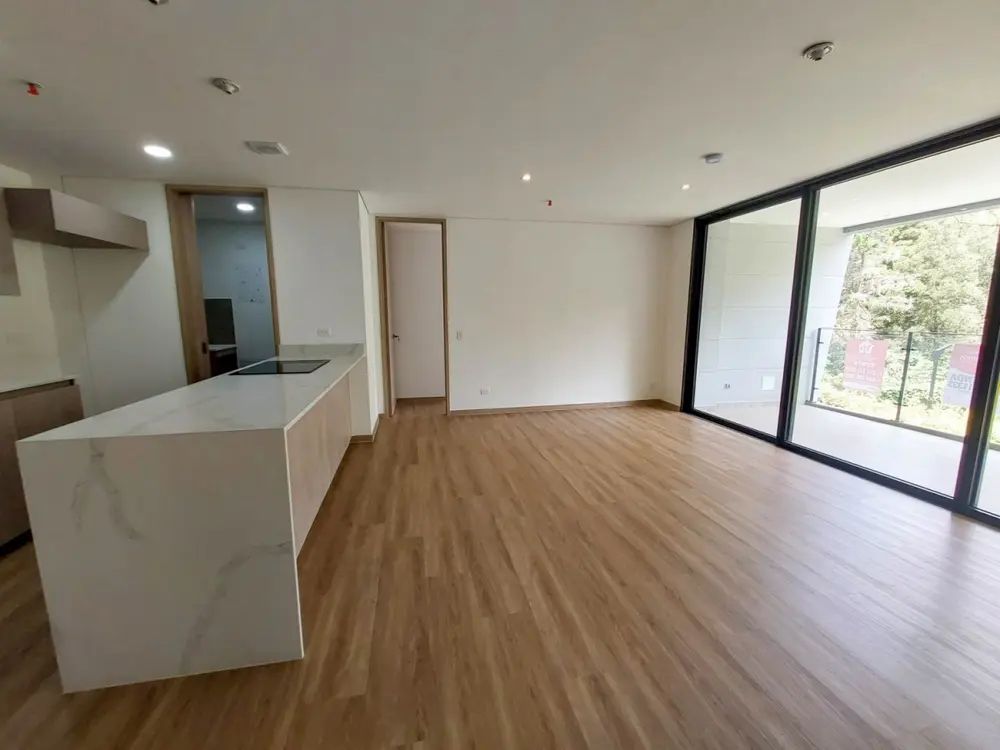 Apartamento en arriendo Antioquia Rionegro Cuatro Esquinas 98 m2 Habitaciones 2 Baños 3 Garajes 1 Precio $3200000