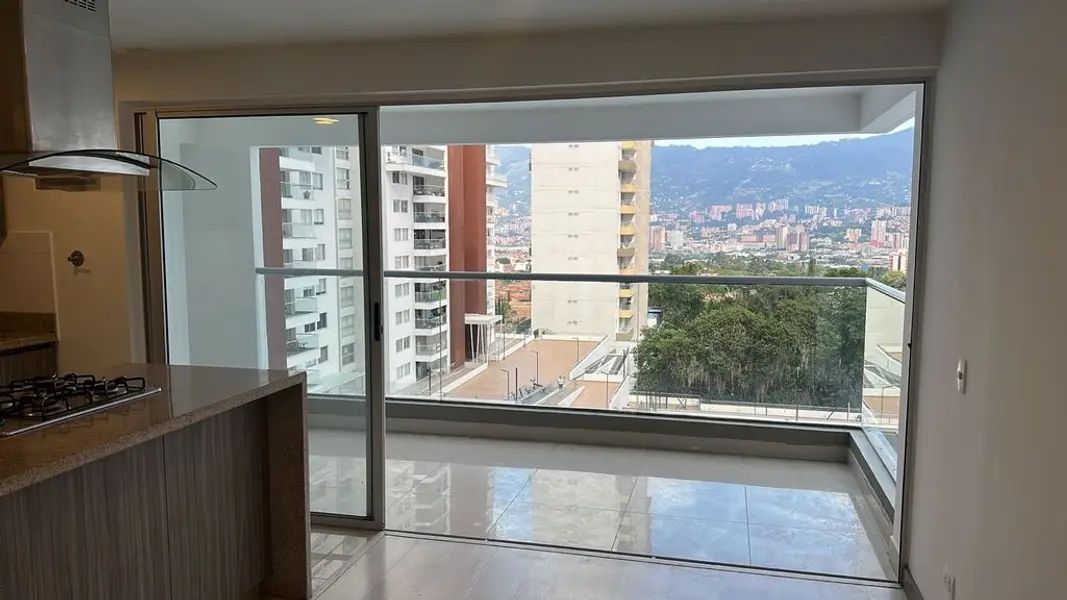 Apartamento en arriendo Antioquia Itagüí Santa Catalina 90 m2 Habitaciones 3 Baños 2 Garajes 1 Precio $2000000