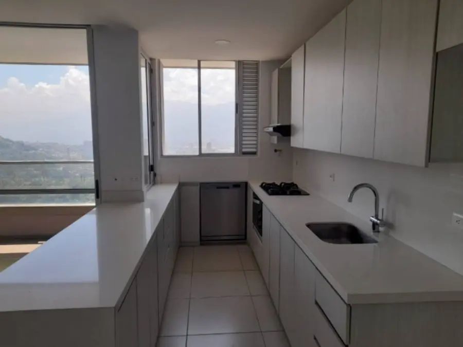 Apartamento en arriendo Antioquia Itagüí San Francisco 97 m2 Habitaciones 2 Baños 2 Garajes 1 Precio $2100000