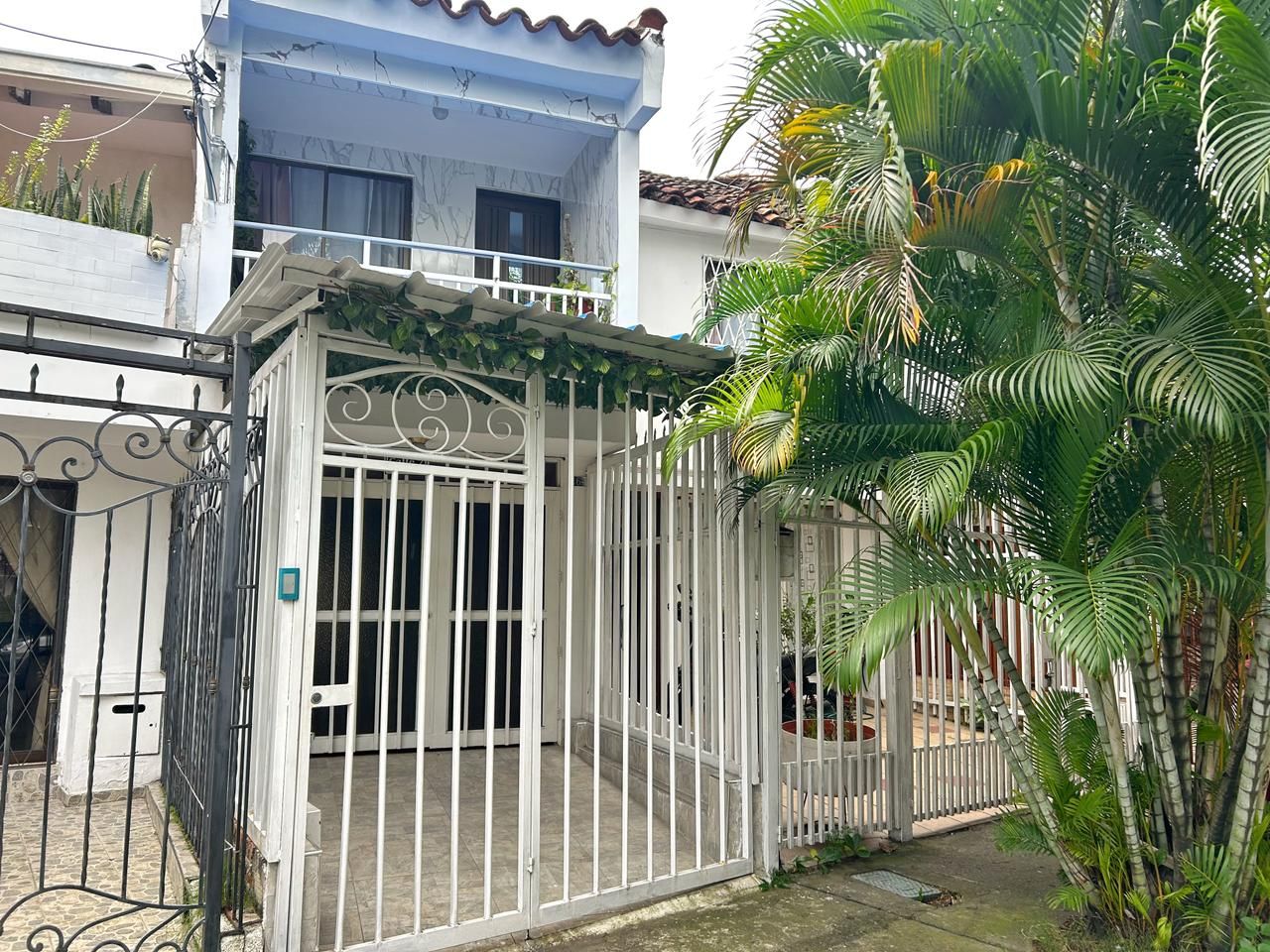 Casa en venta Valle Del Cauca Cali Nueva Tequendama 105 m2 Habitaciones 3 Baños 2 Garajes 2 Precio $360000000