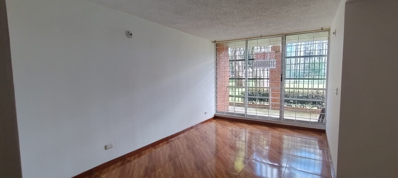 Apartamento en venta Cundinamarca Bogotá El Pino 75 m2 Habitaciones 3 Baños 2 Garajes 1 Precio $350000000