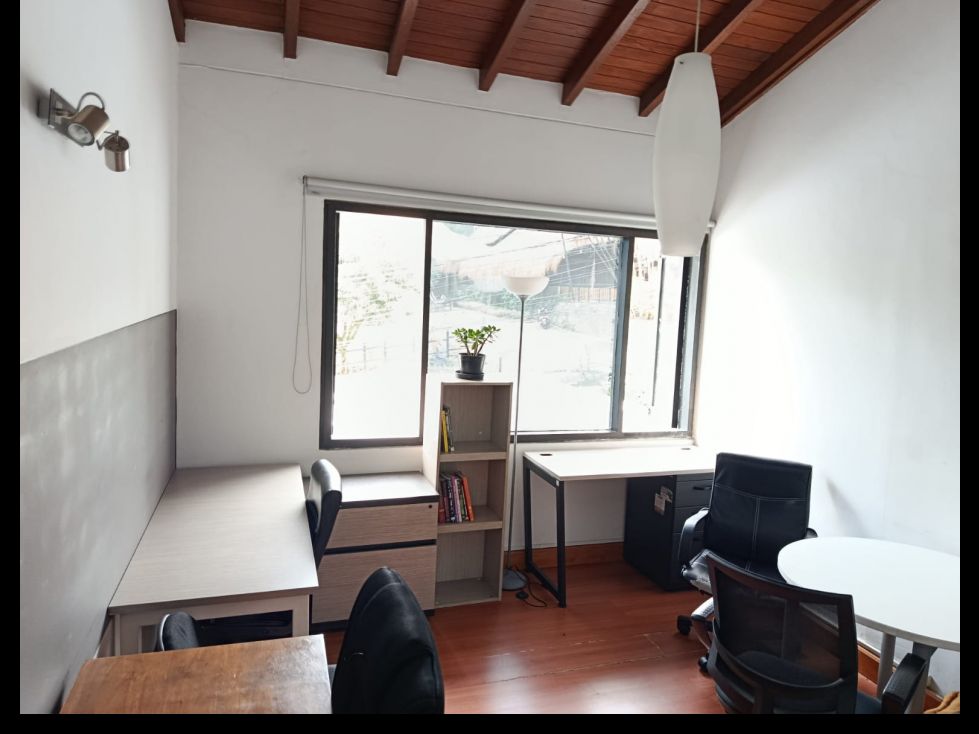 Oficina en arriendo Antioquia Medellín Las Lomas No 1 15 m2 Habitaciones 0 Baños 1 Garajes 0 Precio $2310000