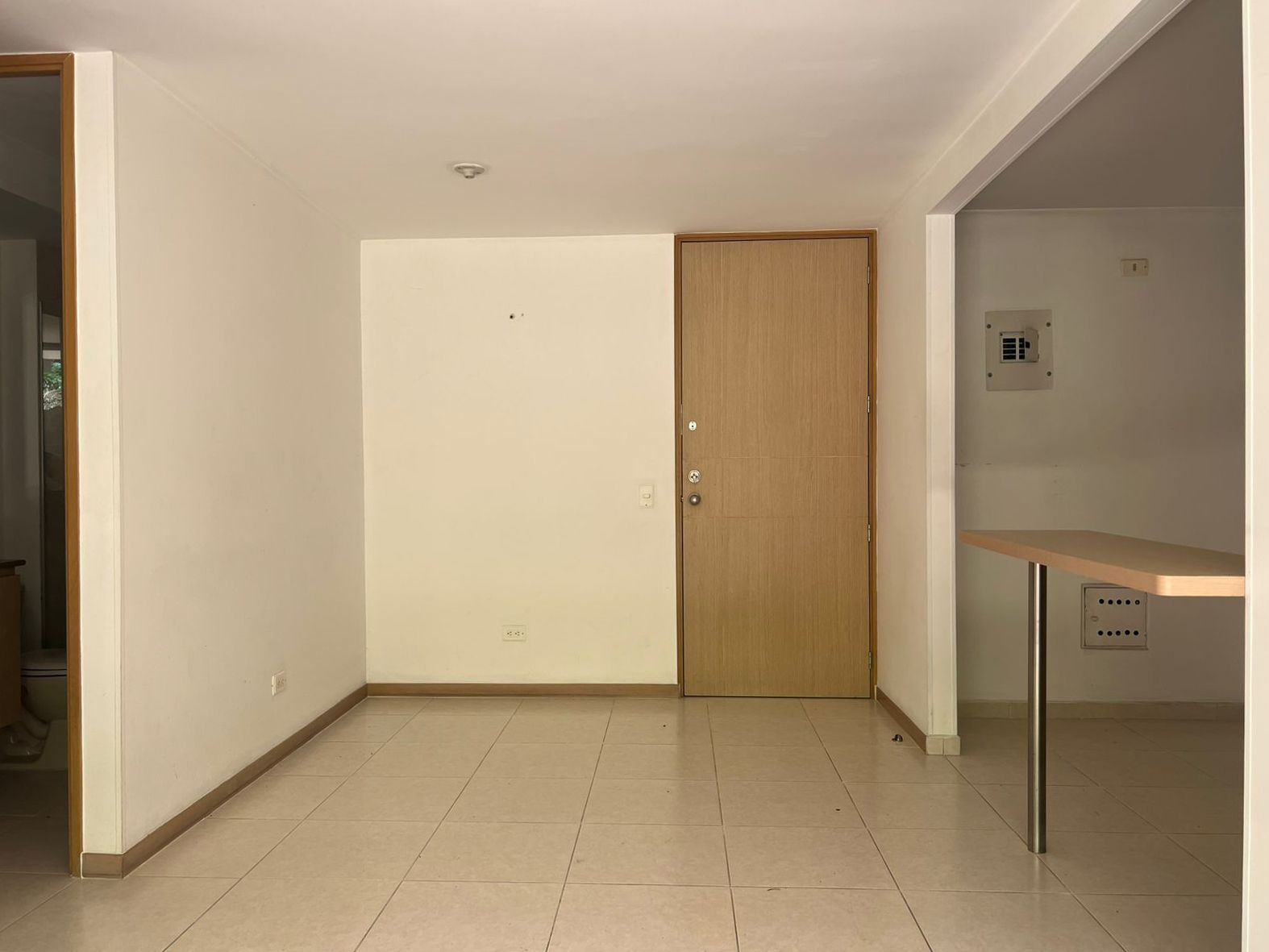 Apartamento en arriendo Antioquia Envigado El Salado 80 m2 Habitaciones 3 Baños 2 Garajes 1 Precio $2950000