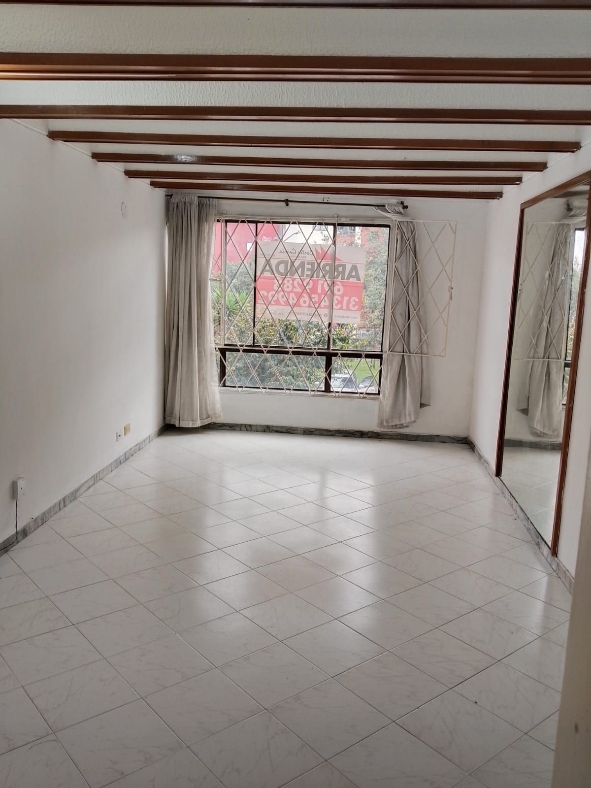 Apartamento en arriendo Cundinamarca Bogotá Ub Castilla La Nueva 54 m2 Habitaciones 2 Baños 1 Garajes 1 Precio $1550000