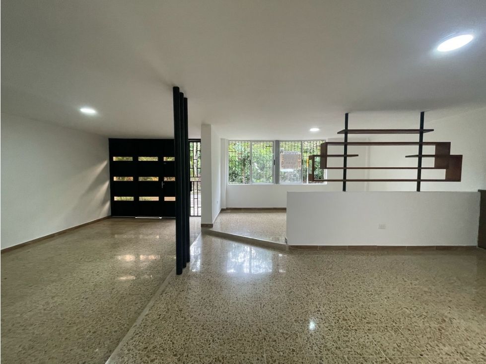 Casa en venta Antioquia Medellín El Raizal 220 m2 Habitaciones 5 Baños 3 Garajes 1 Precio $850000000
