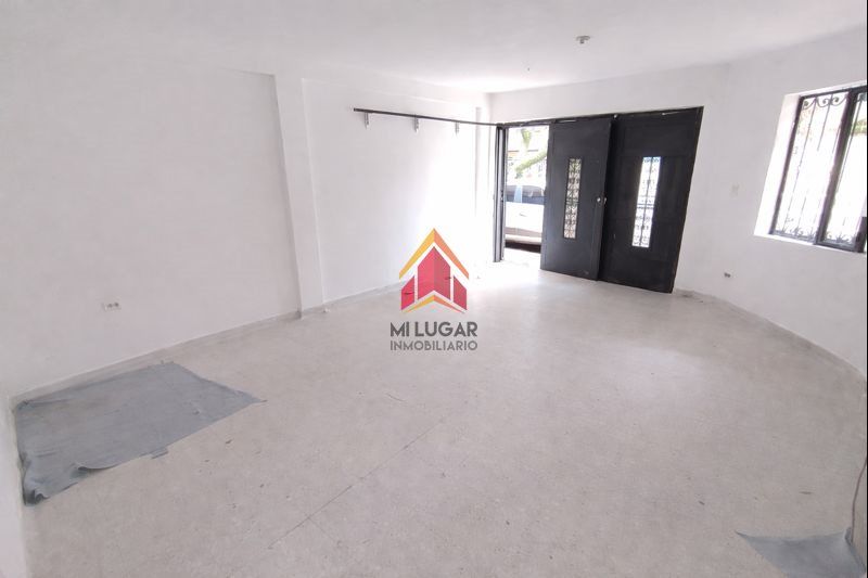 Local en arriendo Antioquia Envigado Bucarest 35 m2 Habitaciones 0 Baños 1 Garajes 0 Precio $2600000