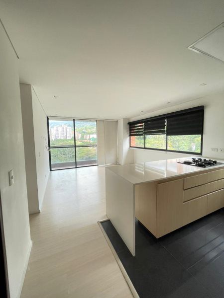 Apartamento en arriendo Antioquia Envigado Loma De Las Brujas 70 m2 Habitaciones 2 Baños 2 Garajes 1 Precio $4300000