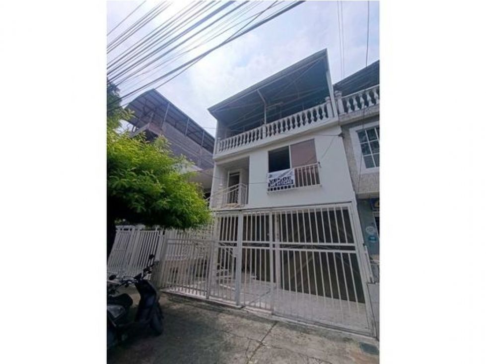 Casa en venta Valle Del Cauca Cali La Base 0 m2 Habitaciones 7 Baños 5 Garajes 1 Precio $585000000