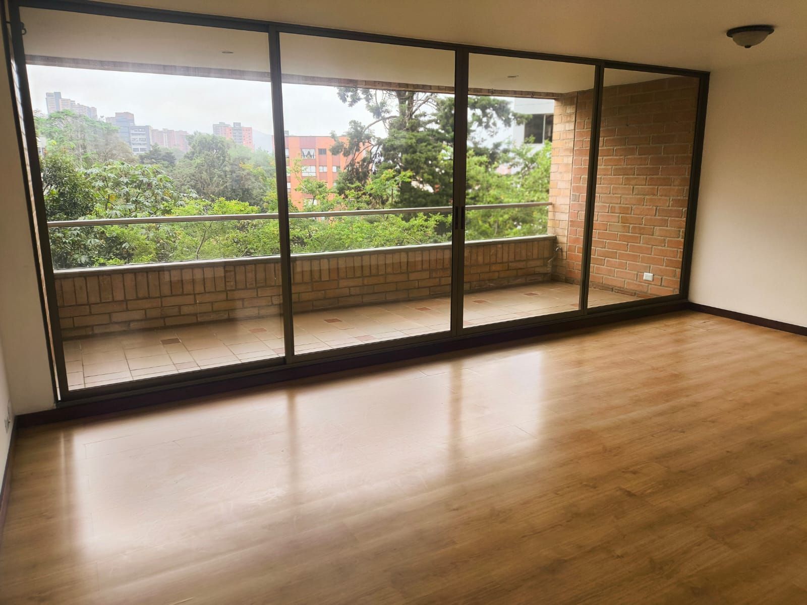 Apartamento en venta Antioquia Medellín El Tesoro 106 m2 Habitaciones 2 Baños 2 Garajes 2 Precio $950000000
