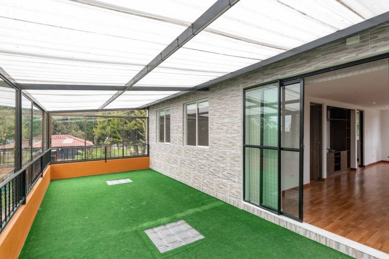 Casa en arriendo Cundinamarca La Calera La Calera 380 m2 Habitaciones 4 Baños 3 Garajes 8 Precio $8000000