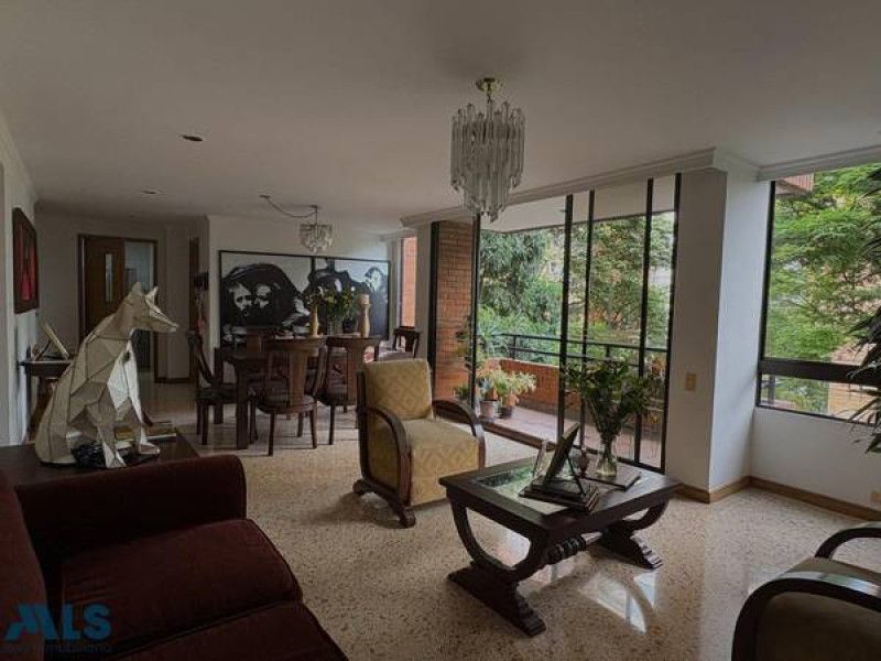 Apartamento en venta Antioquia Medellín Urbanizacion Castilla Real 172 m2 Habitaciones 4 Baños 3 Garajes 2 Precio $1150000000