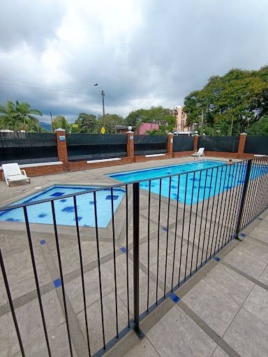 Apartamento en arriendo Valle Del Cauca Cali El Limonar 56 m2 Habitaciones 2 Baños 2 Garajes 1 Precio $1898000