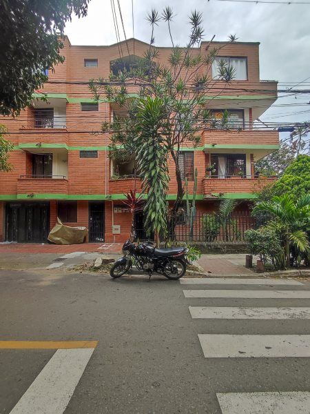 Apartamento en arriendo Antioquia Medellín Belen 80 m2 Habitaciones 3 Baños 2 Garajes 0 Precio $2100000