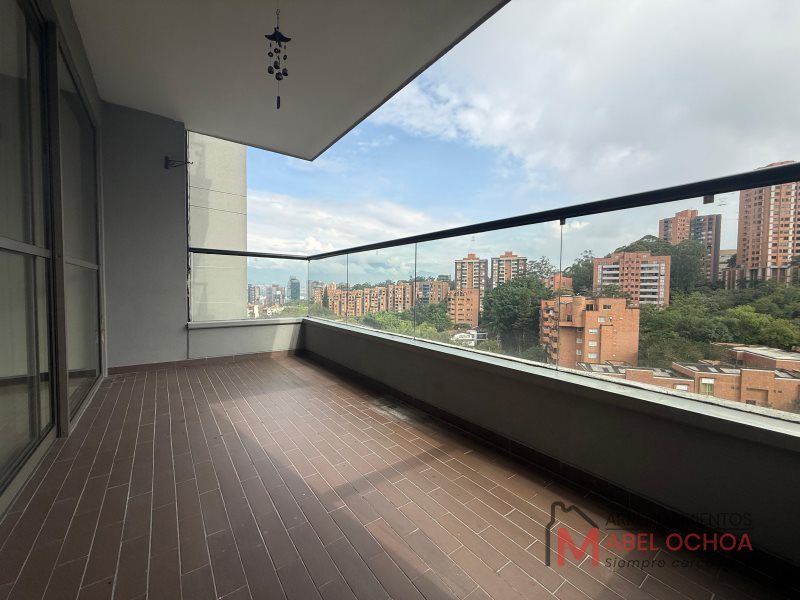 Apartamento en arriendo Antioquia Medellín Santa Rosa De Lima 116 m2 Habitaciones 3 Baños 2 Garajes 2 Precio $6150000