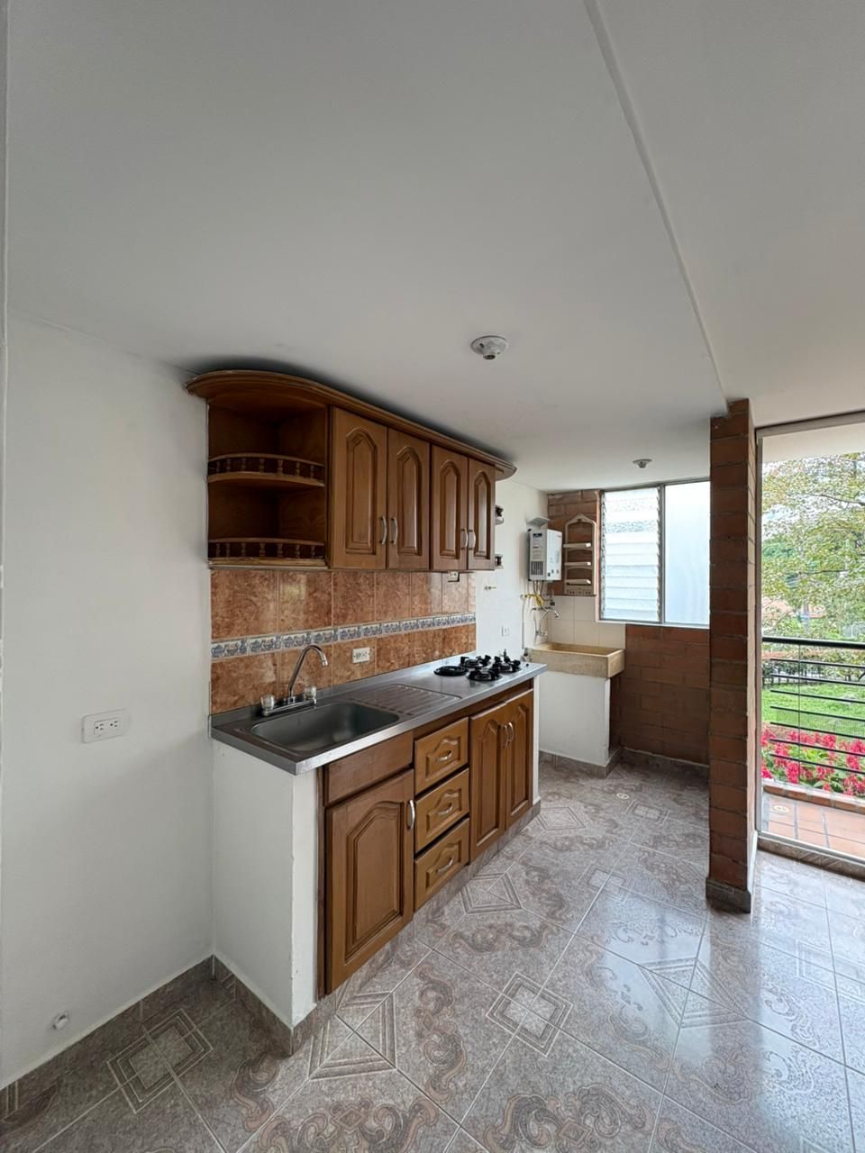 Apartamento en arriendo Antioquia Medellín Cataluña 45 m2 Habitaciones 2 Baños 2 Garajes 0 Precio $1600000