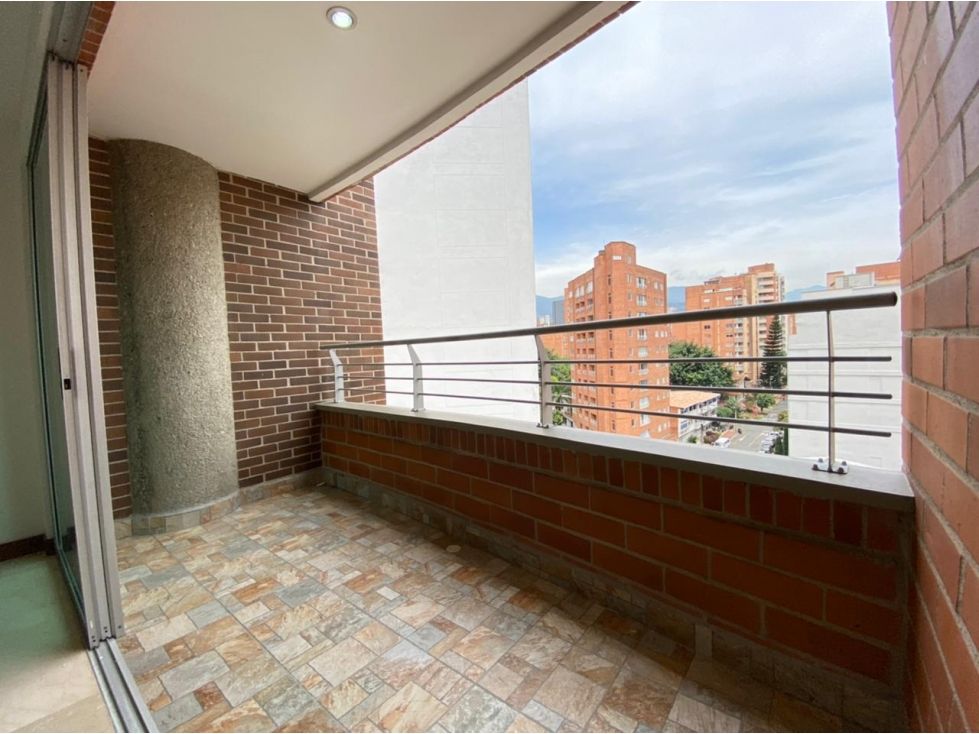 Apartamento en venta Antioquia Medellín Laureles 105 m2 Habitaciones 3 Baños 2 Garajes 2 Precio $800000000