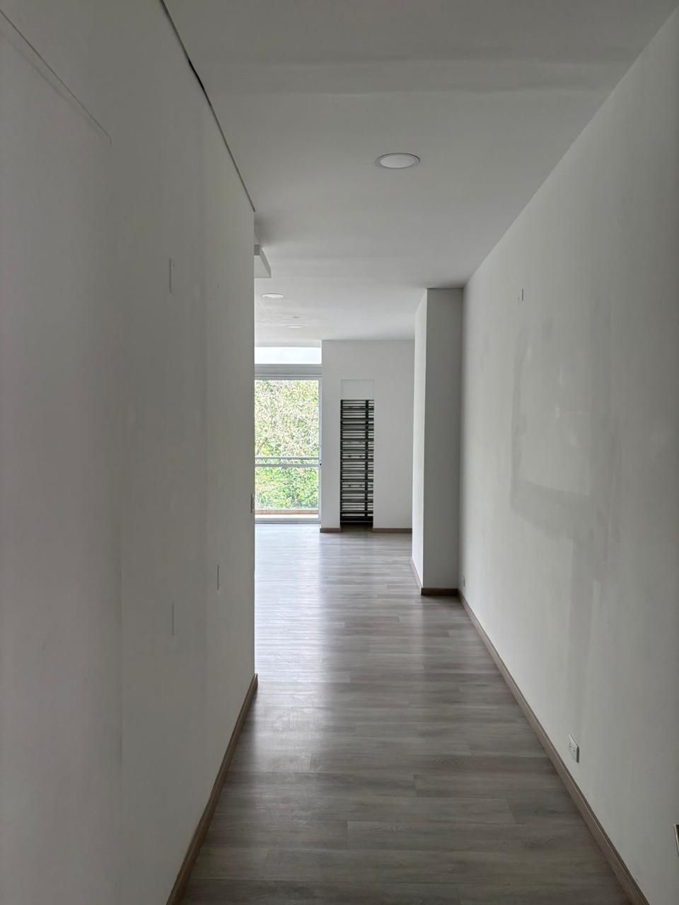 Oficina en arriendo Antioquia Medellín Las Lomas No 2 135 m2 Habitaciones 0 Baños 2 Garajes 0 Precio $13000000