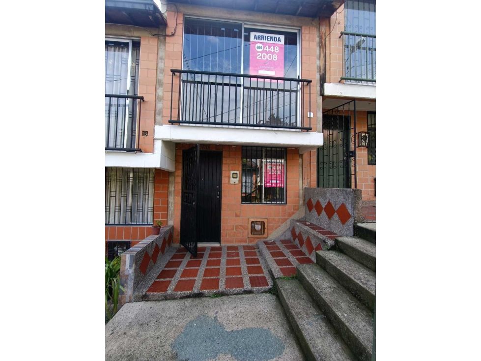 Casa en arriendo Antioquia Medellín La Milagrosa 140 m2 Habitaciones 4 Baños 2 Garajes 0 Precio $1700000