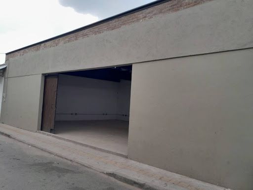 Local en arriendo Antioquia La Ceja Fray Eugenio Ramirez Salazar 150 m2 Habitaciones 0 Baños 1 Garajes 1 Precio $4800000