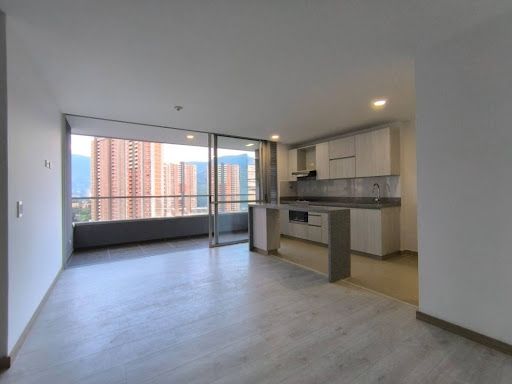 Apartamento en arriendo Antioquia Itagüí Ditaires 85 m2 Habitaciones 3 Baños 2 Garajes 1 Precio $3300000