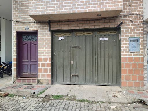 Local en arriendo Antioquia La Ceja Centro 200 m2 Habitaciones 0 Baños 1 Garajes 1 Precio $5000000