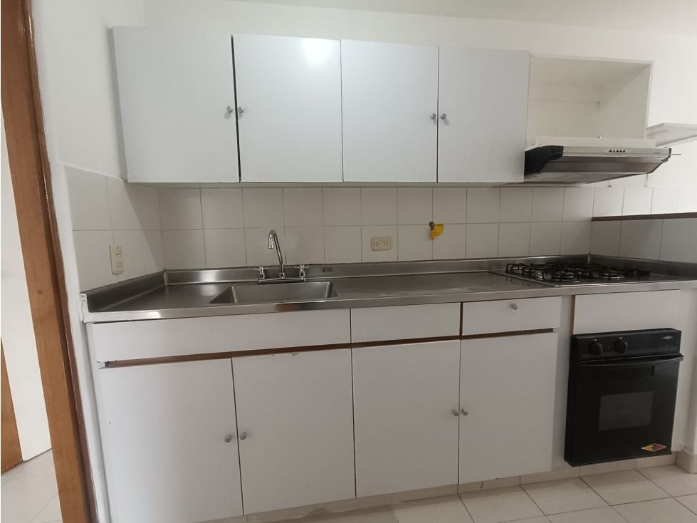 Apartamento en arriendo Antioquia Medellín Las Playas 100 m2 Habitaciones 4 Baños 4 Garajes 1 Precio $3500000