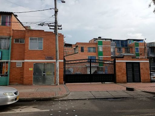 Casa en venta Cundinamarca Bogotá Osorio Diez 100 m2 Habitaciones 4 Baños 2 Garajes 0 Precio $300000000