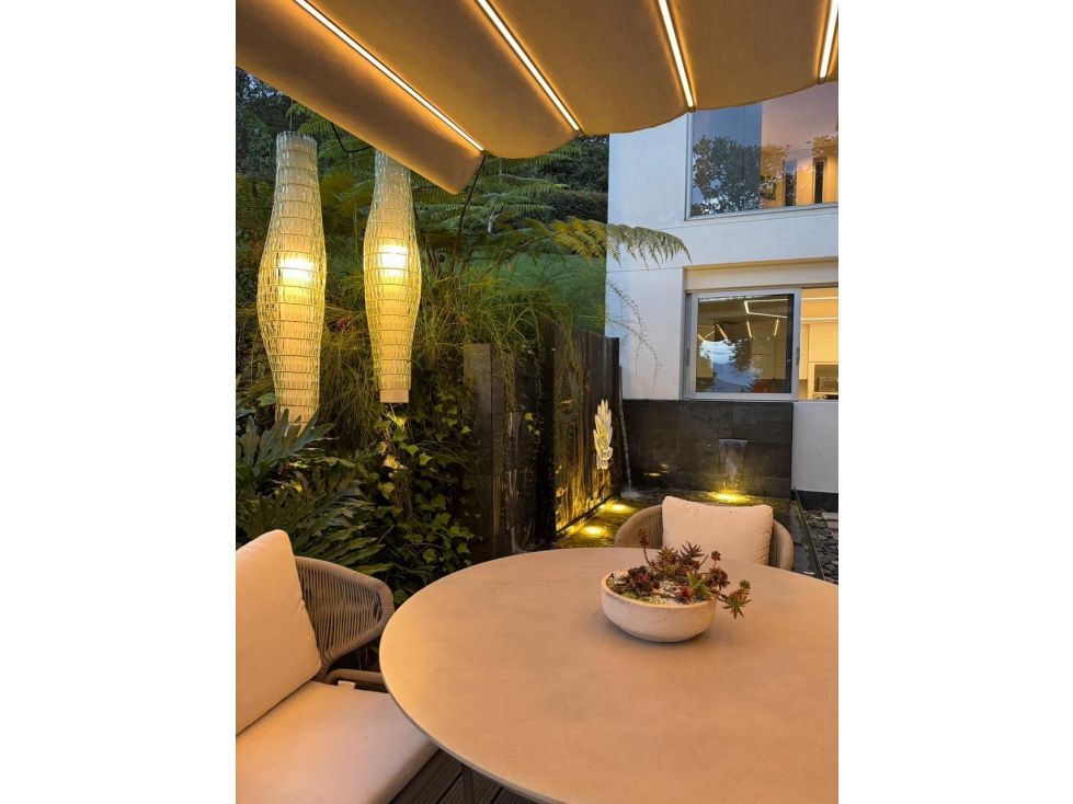 Casa en arriendo Antioquia Medellín Altos Del Poblado 630 m2 Habitaciones 4 Baños 4 Garajes 6 Precio $52000000