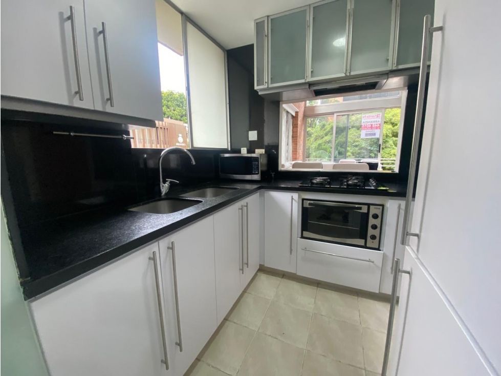 Apartamento en arriendo Antioquia Medellín La Candelaria 170 m2 Habitaciones 2 Baños 2 Garajes 2 Precio $8000000