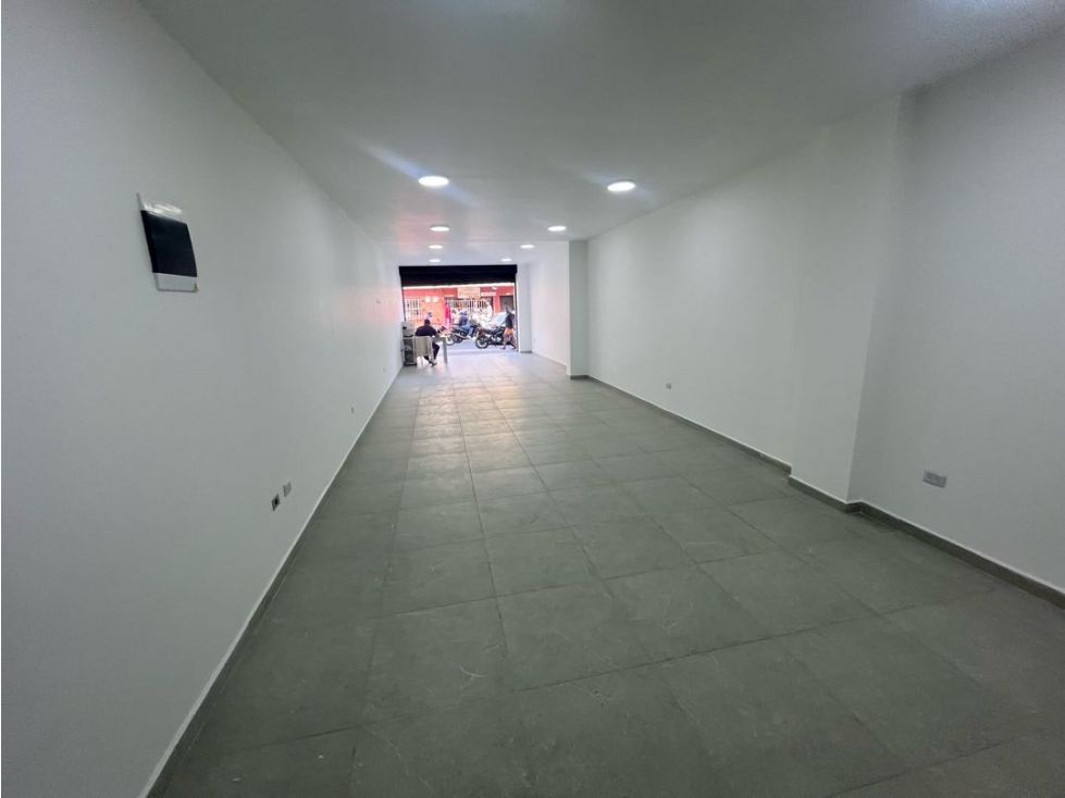 Local en arriendo o venta Antioquia Envigado Zona Centro 70 m2 Habitaciones 0 Baños 1 Garajes 0 Precio venta $650000000 Precio arriendo $4500000