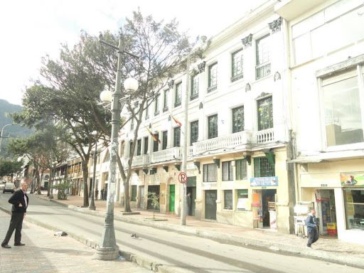 Edificio en venta Cundinamarca Bogotá La Catedral 441 m2 Habitaciones 13 Baños 3 Garajes 0 Precio $1200000000