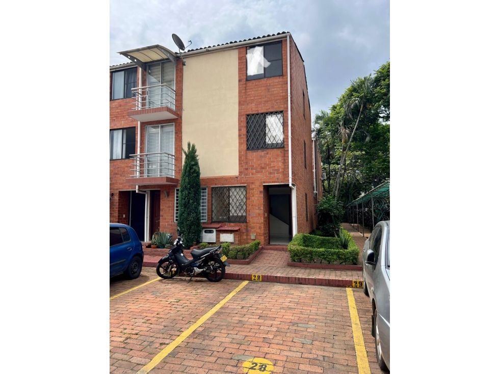 Casa en venta Valle Del Cauca Cali El Limonar 77 m2 Habitaciones 4 Baños 3 Garajes 1 Precio $370000000