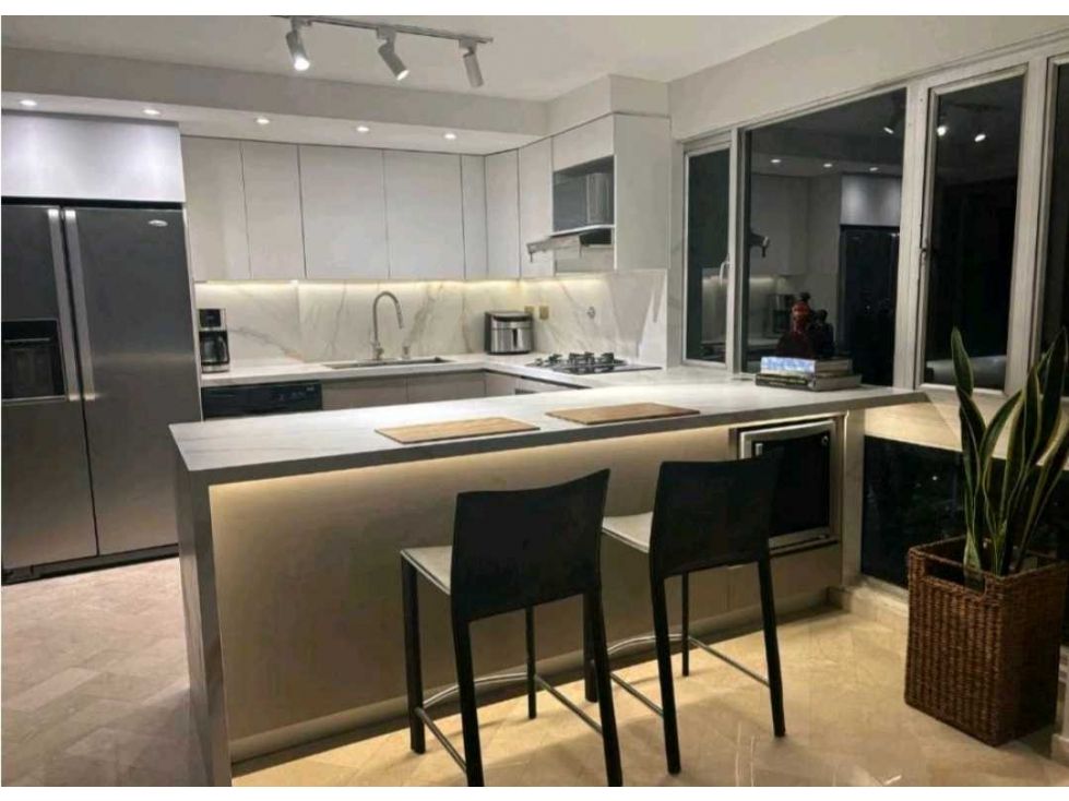 Apartamento en venta Antioquia Medellín Santa María De Los Ángeles 132 m2 Habitaciones 3 Baños 2 Garajes 2 Precio $980000000