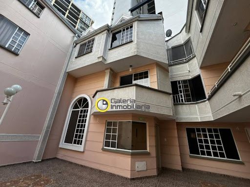 Casa en arriendo Santander Floridablanca Cañaveral 220 m2 Habitaciones 3 Baños 3 Garajes 1 Precio $4000000