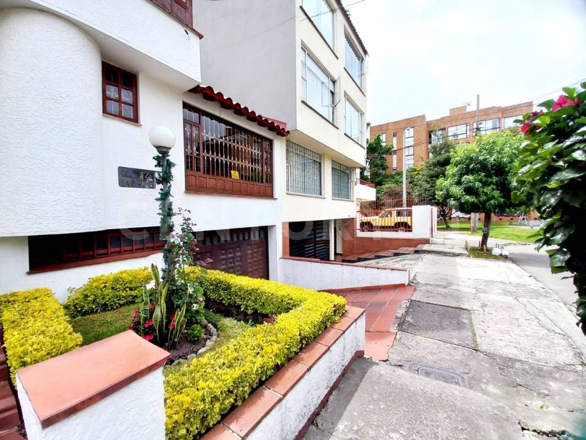 Casa en venta Cundinamarca Bogotá Caobos Salazar 231 m2 Habitaciones 5 Baños 3 Garajes 2 Precio $730000000