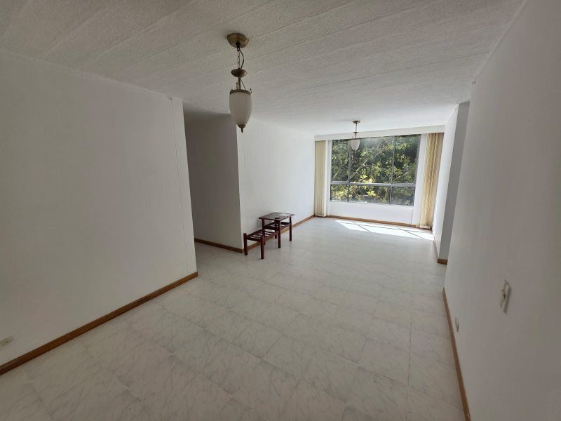 Apartamento en venta Antioquia Medellín Versalles No1 64 m2 Habitaciones 2 Baños 2 Garajes 1 Precio $385000000