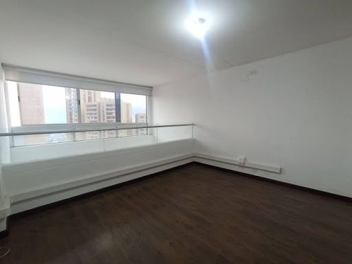 Oficina en arriendo Antioquia Medellín Castropol 82 m2 Habitaciones 0 Baños 2 Garajes 1 Precio $3800000