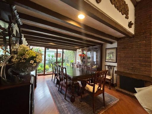 Casa en venta Cundinamarca Bogotá Santa Barbara Central 273 m2 Habitaciones 5 Baños 5 Garajes 4 Precio $1700000000