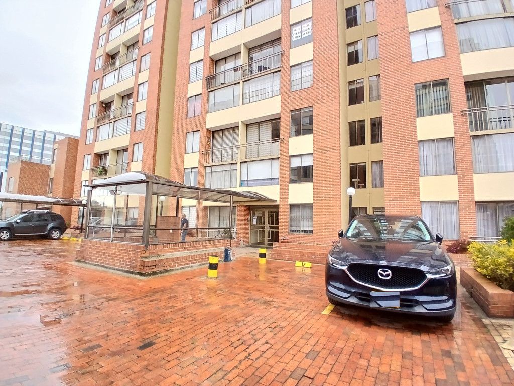 Apartamento en venta Cundinamarca Bogotá Pradera Norte 85 m2 Habitaciones 3 Baños 3 Garajes 2 Precio $435000000