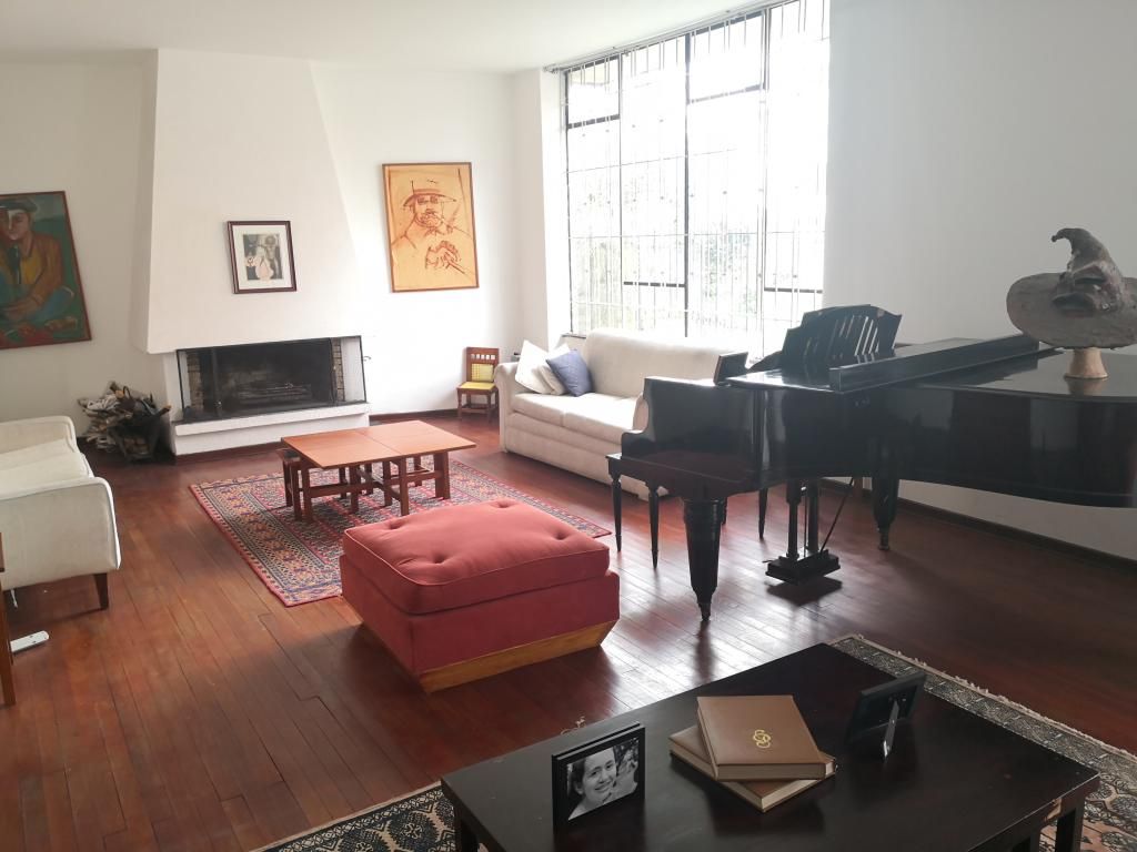 Casa en venta Cundinamarca Bogotá Ingemar 308 m2 Habitaciones 4 Baños 3 Garajes 2 Precio $1300000000