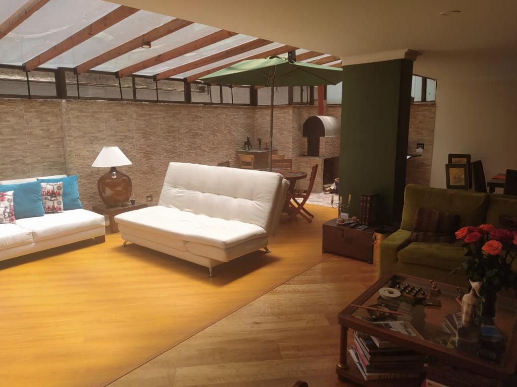 Apartamento en venta Cundinamarca Bogotá La Carolina 176 m2 Habitaciones 3 Baños 3 Garajes 2 Precio $1350000000
