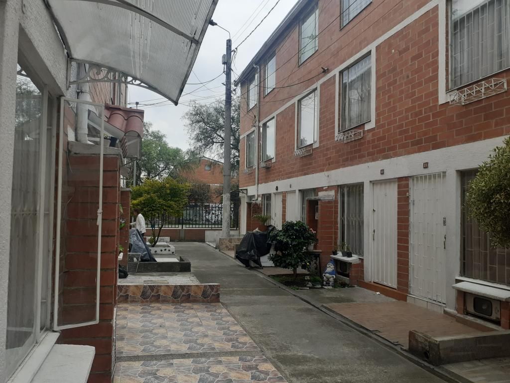 Casa en venta Cundinamarca Bogotá Ub Tintala 60 m2 Habitaciones 3 Baños 2 Garajes 0 Precio $200000000