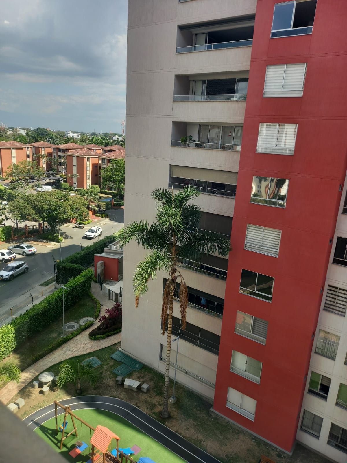 Apartamento en venta Valle Del Cauca Cali Conjunto Residencial Olivenza 124 m2 Habitaciones 4 Baños 5 Garajes 2 Precio $698000000