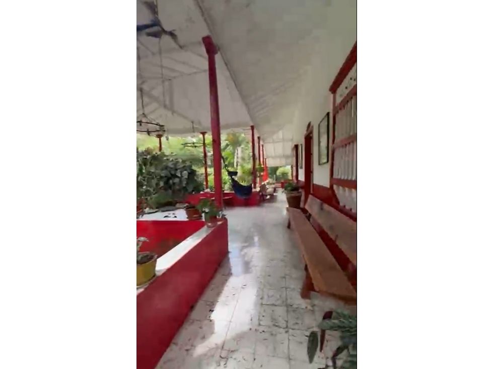 Finca en venta Antioquia Salgar Salgar 550 m2 Habitaciones 5 Baños 3 Garajes 13 Precio $3888000000