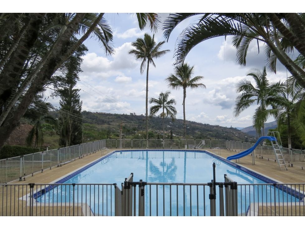 Casa Campestre en venta Cundinamarca Silvania Silvania 267 m2 Habitaciones 6 Baños 3 Garajes 6 Precio $560000000