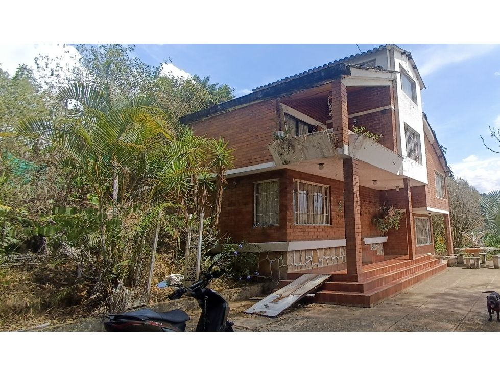 Casa Campestre en venta Cundinamarca Silvania Silvania 136 m2 Habitaciones 4 Baños 3 Garajes 5 Precio $880000000