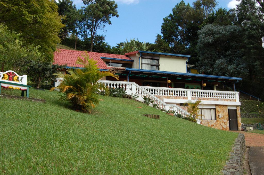 Casa Campestre en venta Valle Del Cauca Cali San Nicolás 250 m2 Habitaciones 4 Baños 4 Garajes 0 Precio $800000000