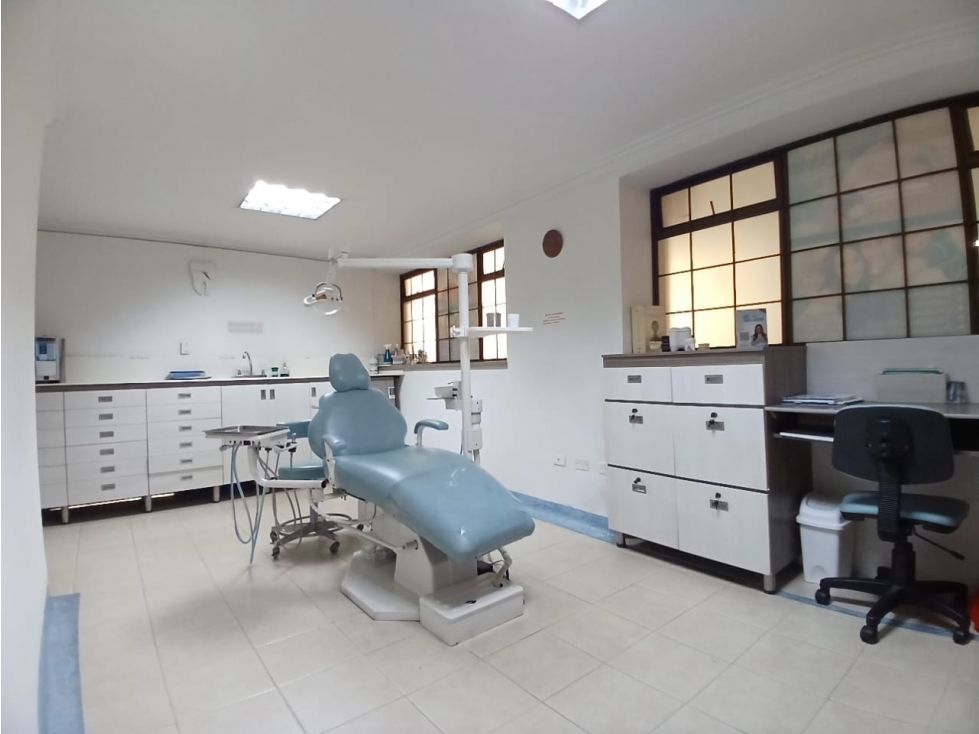 Local en venta Antioquia Envigado Pontevedra 30 m2 Habitaciones 0 Baños 1 Garajes 0 Precio $360000000