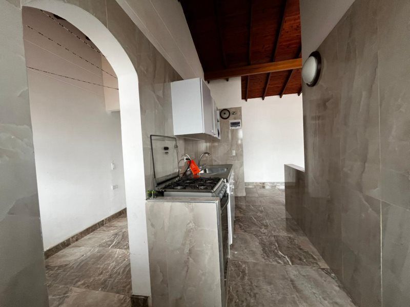 Apartamento en arriendo Antioquia Medellín Campo Alegre 70 m2 Habitaciones 3 Baños 2 Garajes 0 Precio $2500000