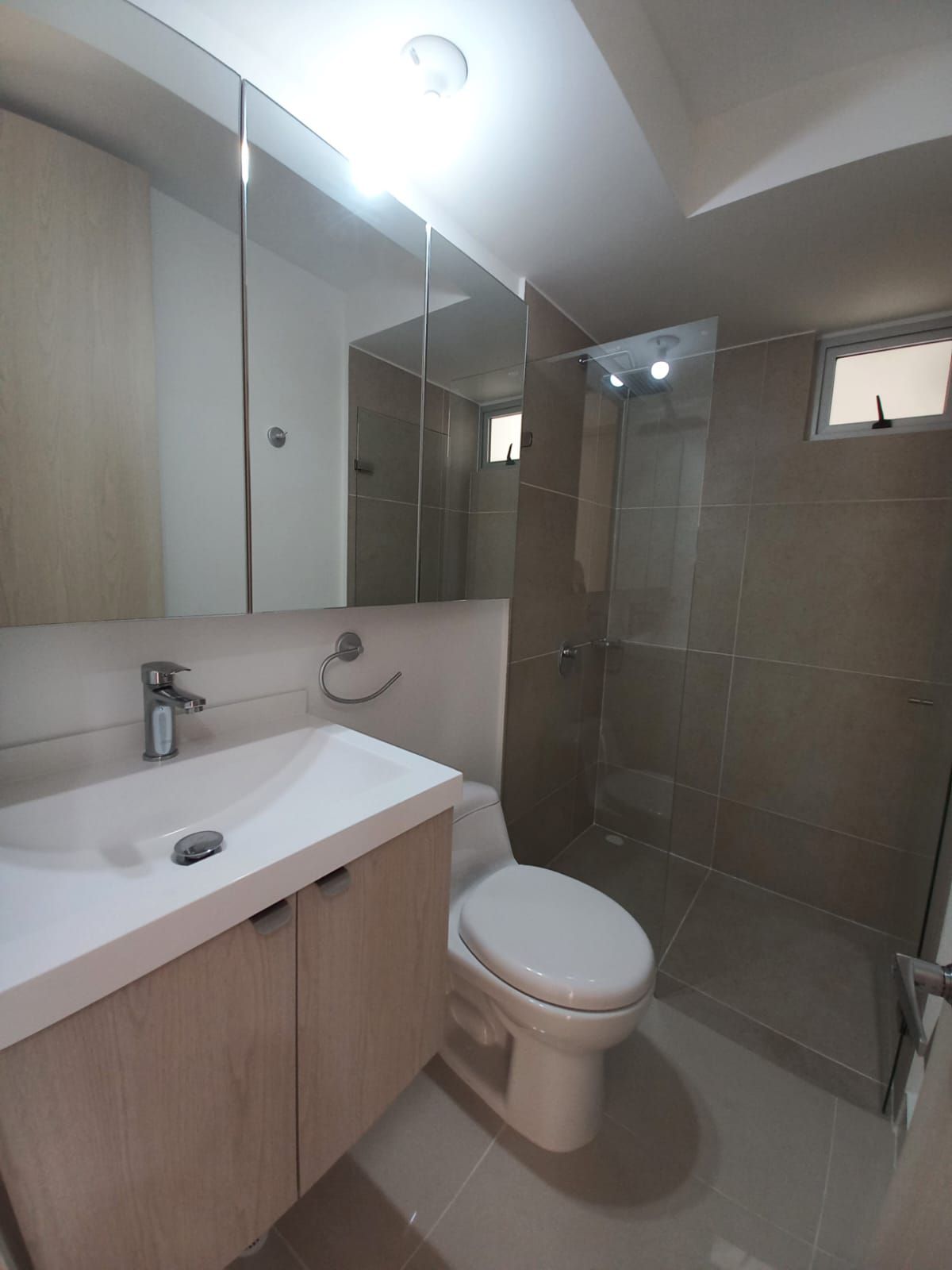 Apartamento en arriendo Valle Del Cauca Jamundí Alferez Real 76 m2 Habitaciones 3 Baños 2 Garajes 1 Precio $1600000